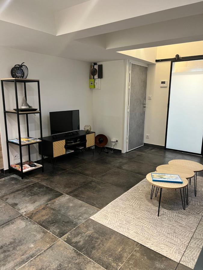 Les Suites Du Colonel Vannes Kültér fotó